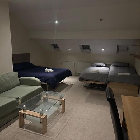 Seafords Guest House Stoke-on-Trent Экстерьер фото