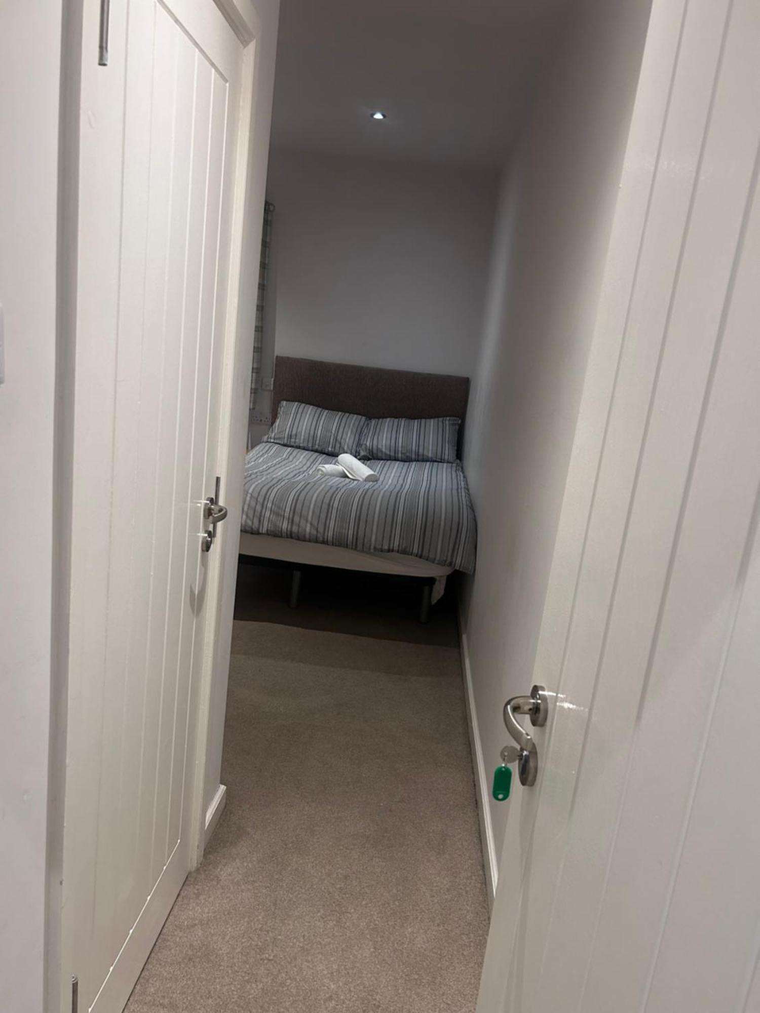 Seafords Guest House Stoke-on-Trent Экстерьер фото
