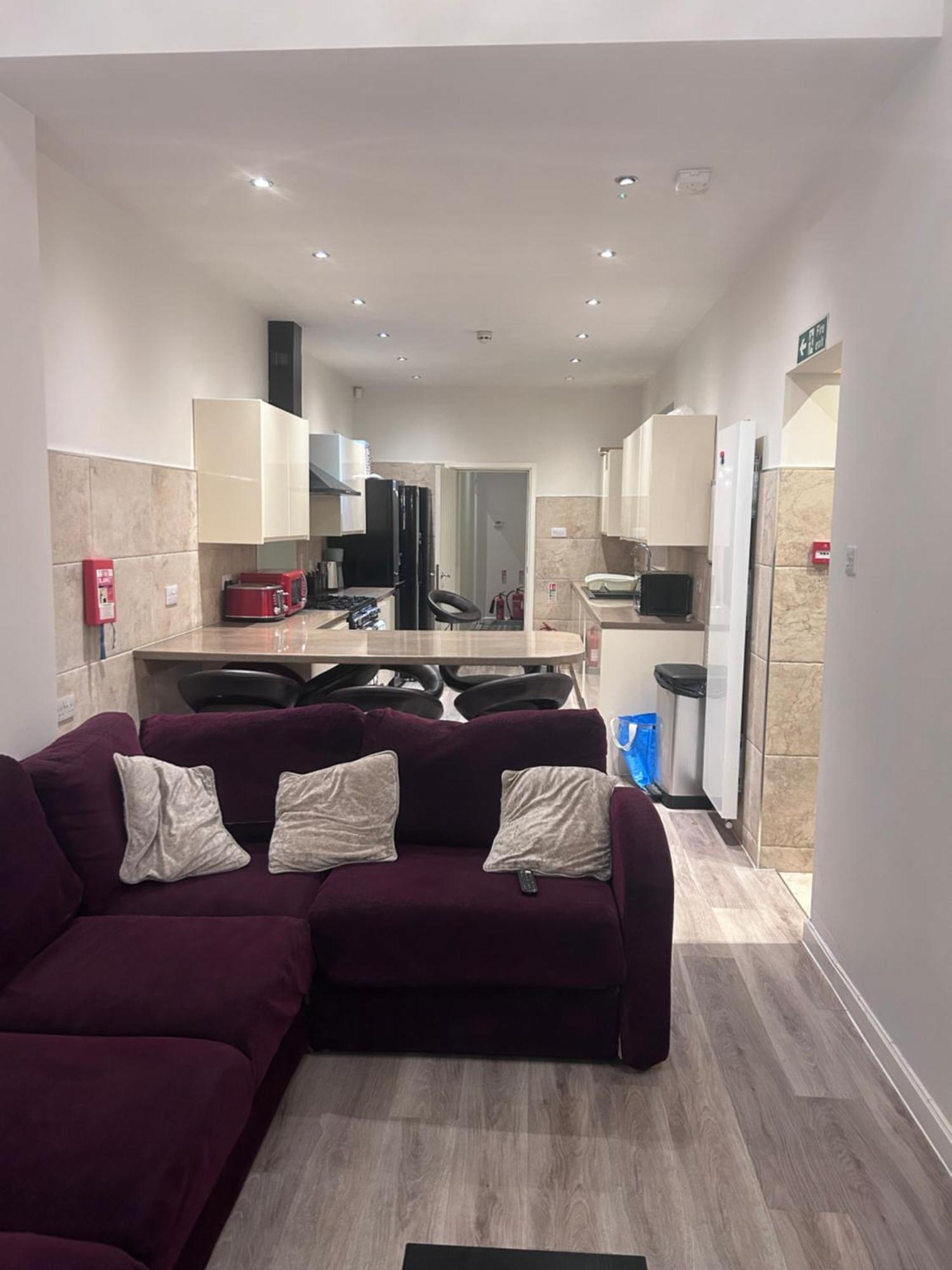 Seafords Guest House Stoke-on-Trent Экстерьер фото